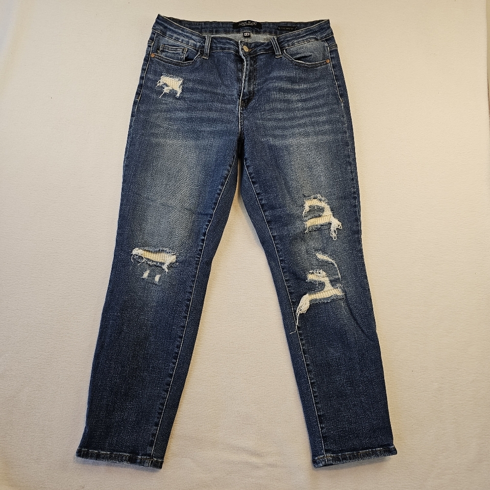 Judy Blue Boyfriend Fit Distressed Blue Jeans Size 13/31